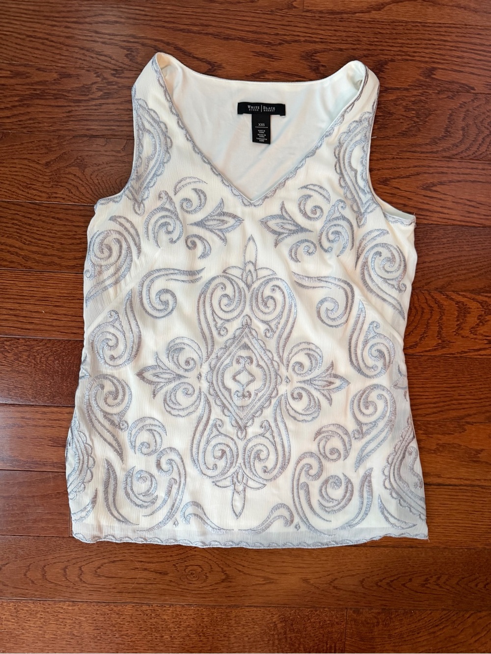 White House Black Market White V-Neck Tank with Silver Embroidered Scrollwork